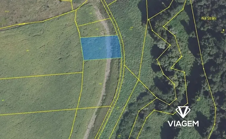 Prodej podílu pole, Břežany II, 1061 m2