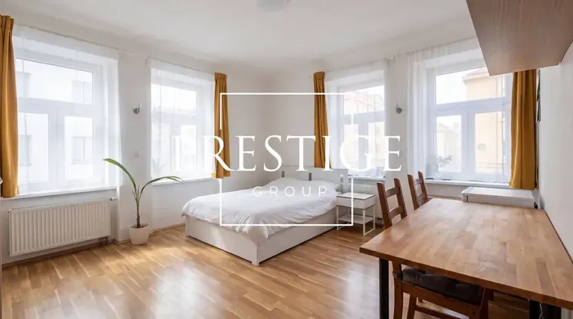 Pronájem bytu 1+kk, Praha - Holešovice, Veletržní, 40 m2