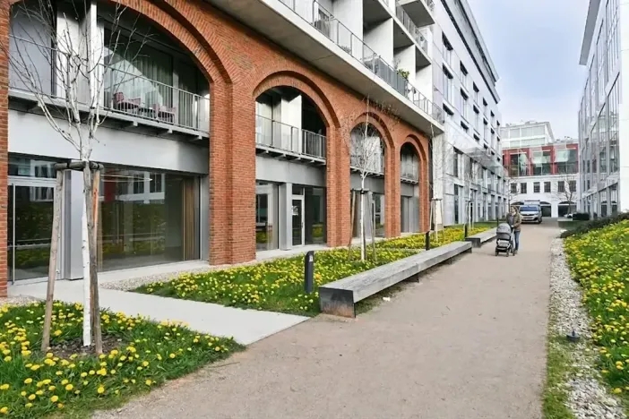 Prodej kanceláře, Praha - Karlín, Křižíkova, 1030 m2