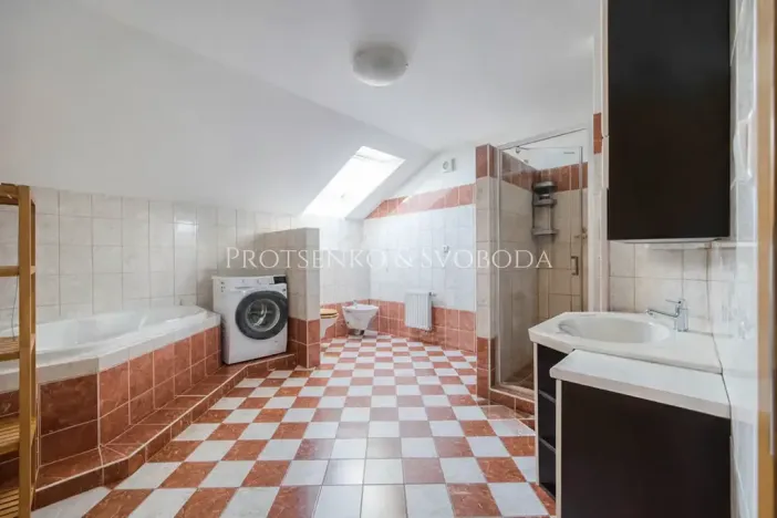 Prodej rodinného domu, Přerov nad Labem, 283 m2