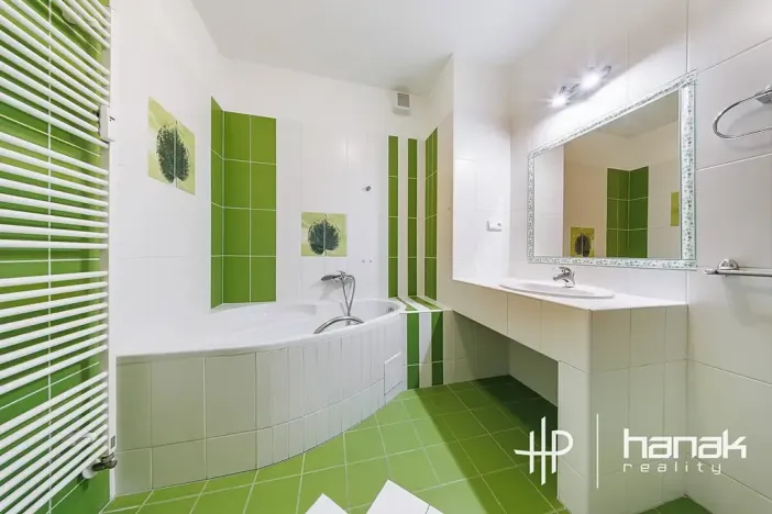 Pronájem bytu 3+kk, Olomouc, gen. Píky, 82 m2