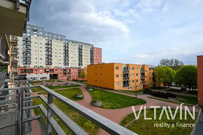 Pronájem bytu 1+kk, Praha - Troja, Hnězdenská, 39 m2