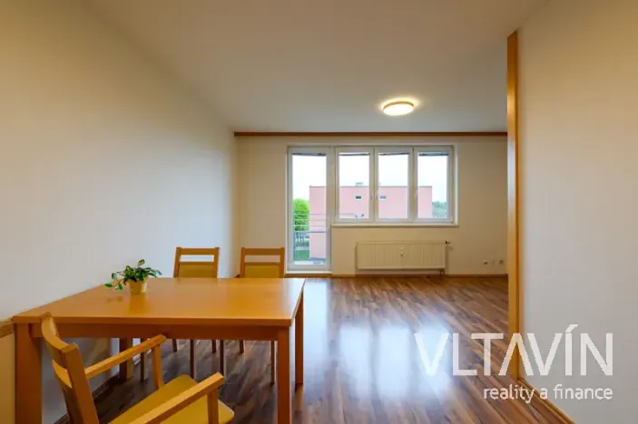 Pronájem bytu 1+kk, Praha - Troja, Hnězdenská, 39 m2