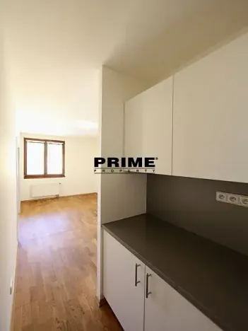 Pronájem kanceláře, Praha - Smíchov, Štefánikova, 168 m2