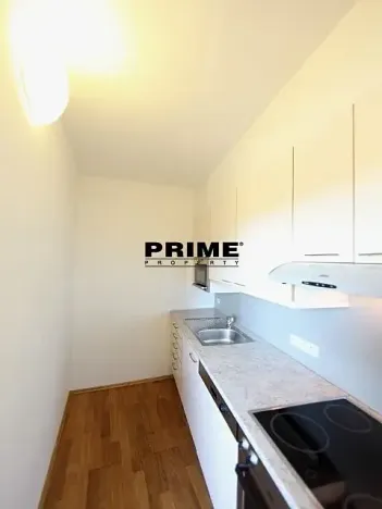 Pronájem kanceláře, Praha - Smíchov, Štefánikova, 168 m2