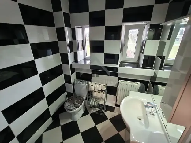 Prodej rodinného domu, České Velenice, Komenského, 450 m2