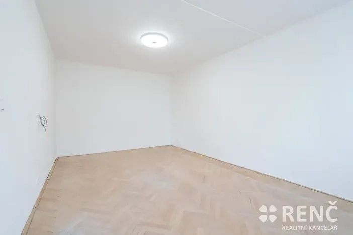 Pronájem bytu 3+1, Brno, Řezáčova, 75 m2