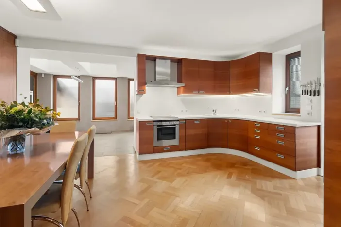 Prodej rodinného domu, Praha, Sklenská, 200 m2