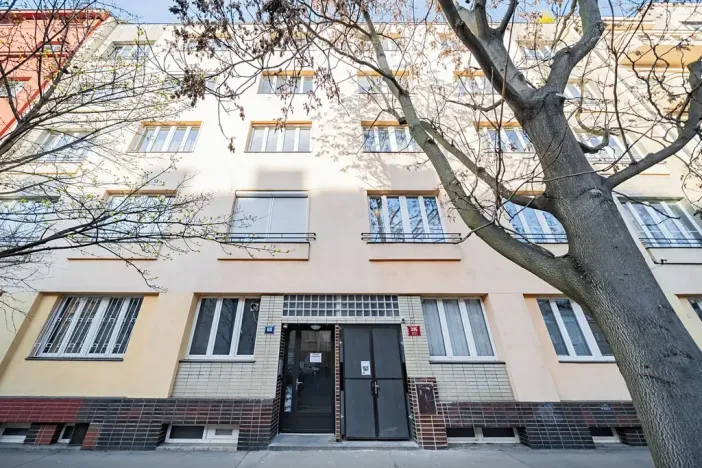 Prodej bytu 1+kk, Praha - Nusle, 5. května, 46 m2