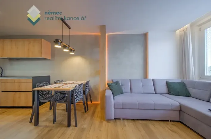 Pronájem bytu 2+kk, Praha - Písnice, Na okruhu, 43 m2