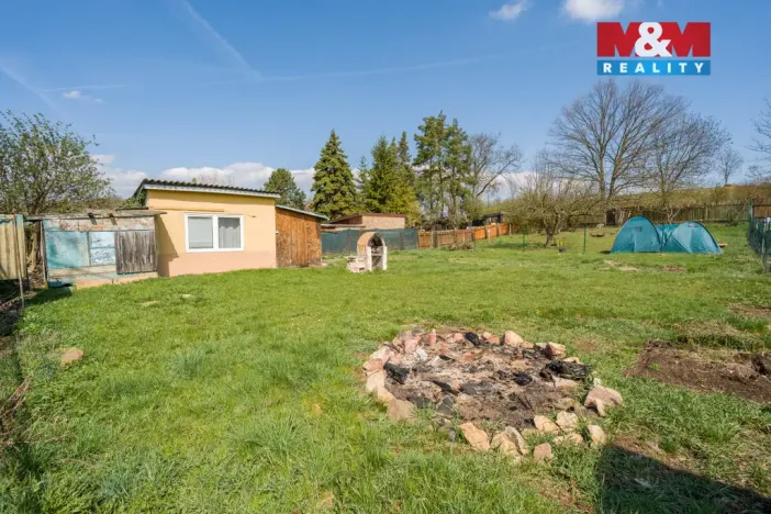 Pronájem zahrady, Teplice, 397 m2