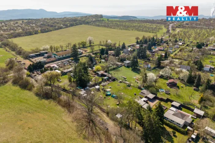 Pronájem zahrady, Teplice, 397 m2