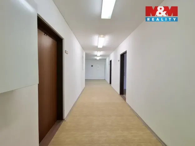 Pronájem obchodního prostoru, Chodov, Staroměstská, 220 m2