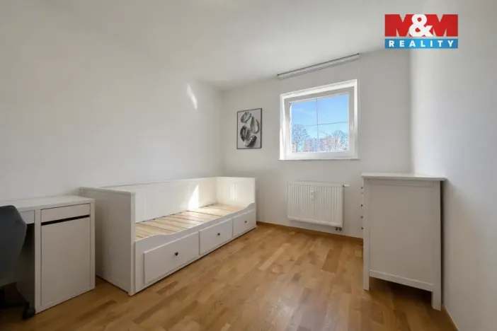 Pronájem bytu 1+kk, Praha - Vysočany, U Lidového domu, 17 m2