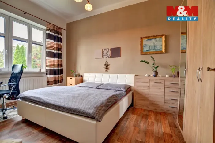 Prodej činžovního domu, Hostinné, Horská, 408 m2