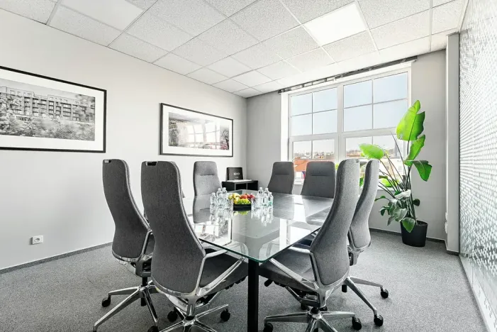 Pronájem kanceláře, Praha - Holešovice, U Uranie, 500 m2