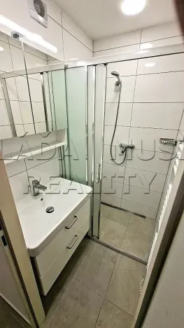 Pronájem bytu 2+kk, Praha - Libeň, Novákových, 36 m2