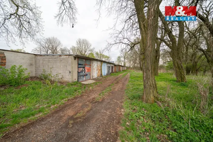 Prodej garáže, Šternberk, Závodní, 18 m2