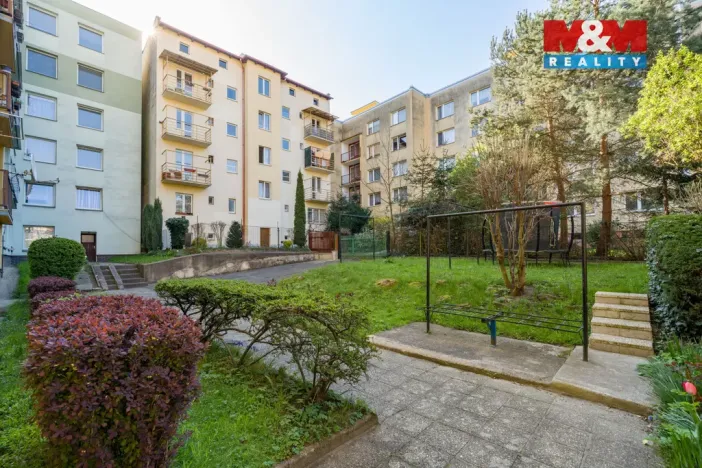 Pronájem bytu 2+1, Děčín - Děčín I-Děčín, Čsl. armády, 62 m2