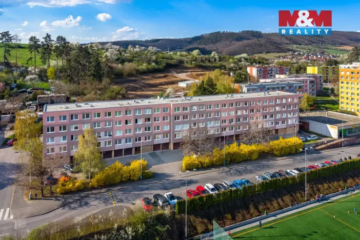 Prodej bytu 2+kk, Králův Dvůr, Nad Stadionem, 41 m2