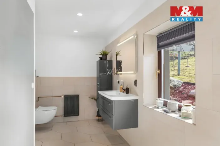 Prodej rodinného domu, Pchery, V Ořechovce, 228 m2