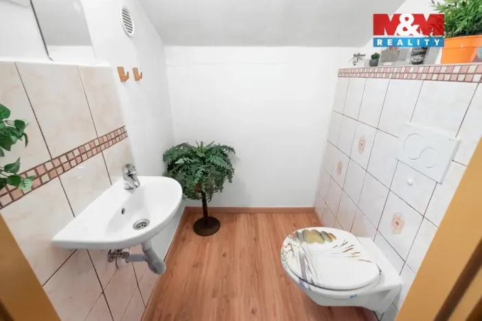 Prodej rodinného domu, Pchery, V Ořechovce, 228 m2