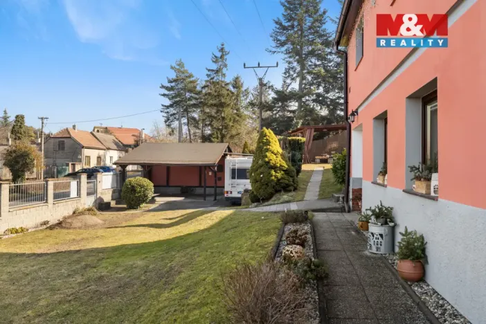 Prodej rodinného domu, Pchery, V Ořechovce, 228 m2