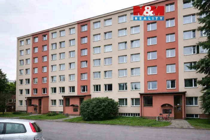 Pronájem bytu 1+kk, Pardubice - Polabiny, Bělehradská, 36 m2