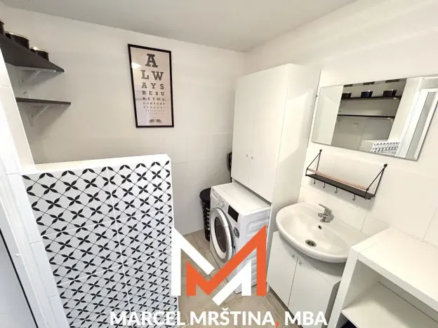 Pronájem bytu 1+1, Broumov - Nové Město, U Větrolamu, 36 m2