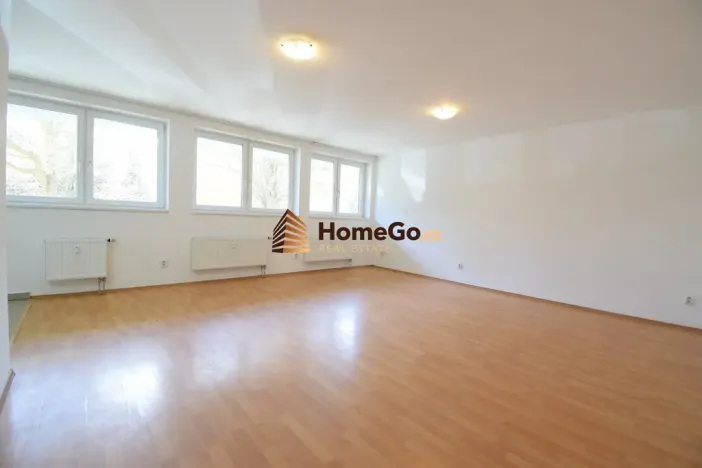 Pronájem bytu 1+kk, Praha - Troja, K Haltýři, 51 m2