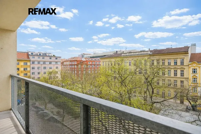 Prodej bytu 2+kk, Praha - Holešovice, Tusarova, 47 m2