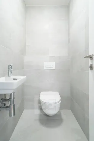 Pronájem bytu 2+kk, Praha - Holešovice, Jankovcova, 63 m2