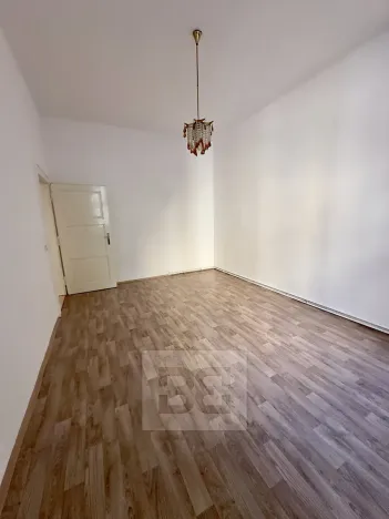 Pronájem bytu 3+1, Praha - Holešovice, U smaltovny, 104 m2