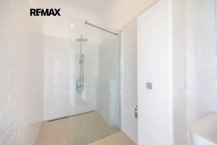 Prodej rodinného domu, Vráž, Nad Loděnicí, 219 m2