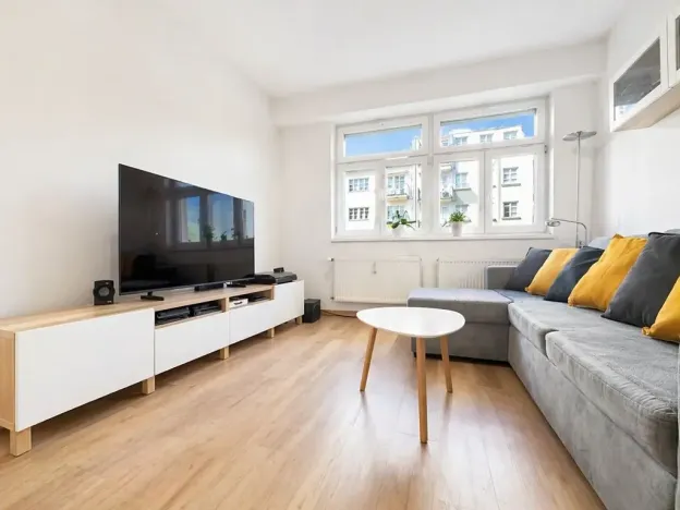 Prodej bytu 3+kk, Praha - Kyje, Pelušková, 58 m2