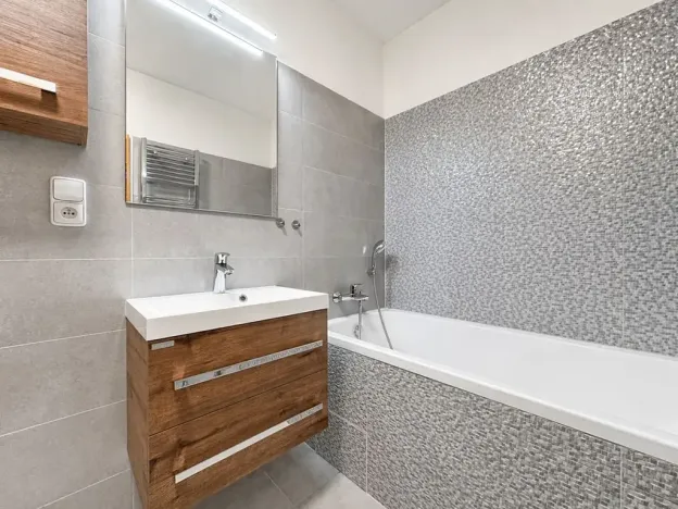 Prodej bytu 3+kk, Praha - Kyje, Pelušková, 58 m2