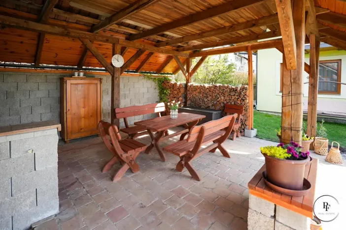 Prodej rodinného domu, Bezděz, 134 m2