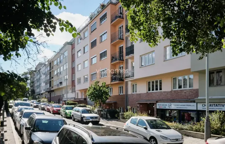 Pronájem bytu 1+kk, Praha - Střešovice, Za Hládkovem, 34 m2
