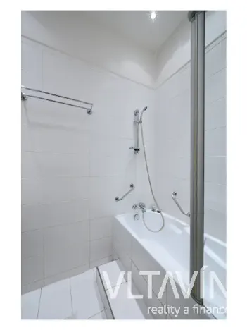 Pronájem bytu 2+1, Praha - Staré Město, Benediktská, 63 m2