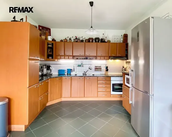 Pronájem bytu 4+1, Vestec, Ve Stromkách, 123 m2