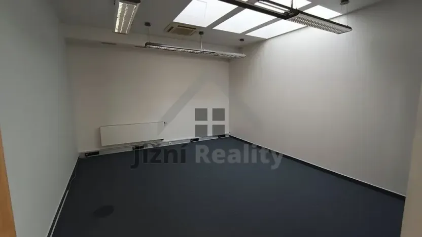 Pronájem kanceláře, Praha - Břevnov, Bělohorská, 1054 m2