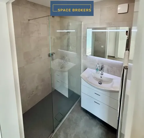 Pronájem skladu, Hradec Králové, Vážní, 546 m2