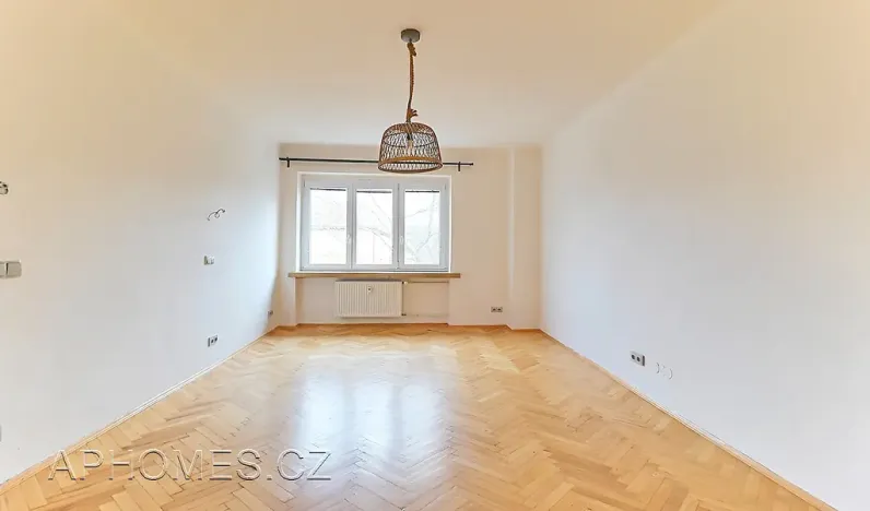 Pronájem bytu 2+1, Praha - Žižkov, Biskupcova, 81 m2