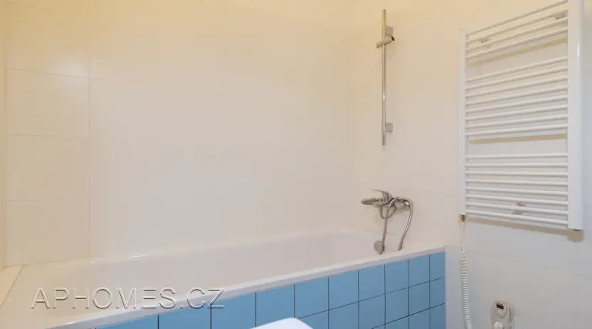 Pronájem bytu 2+kk, Praha - Nusle, U čtyř domů, 62 m2