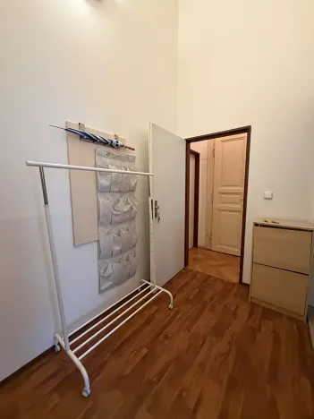 Pronájem bytu 2+kk, Praha - Karlín, Kaizlovy sady, 38 m2