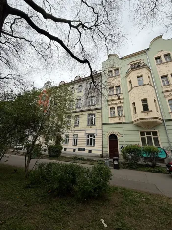 Pronájem bytu 2+kk, Praha - Karlín, Kaizlovy sady, 38 m2