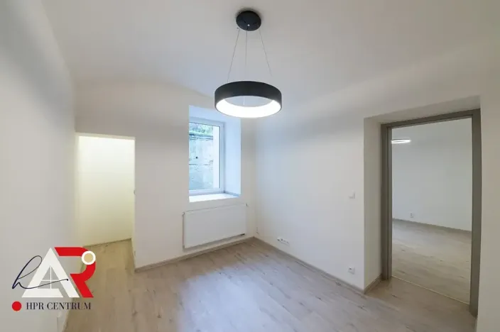 Pronájem komerční nemovitosti, Brno, Jiráskova, 60 m2