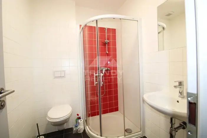 Pronájem bytu 1+kk, Plzeň, náměstí Republiky, 27 m2