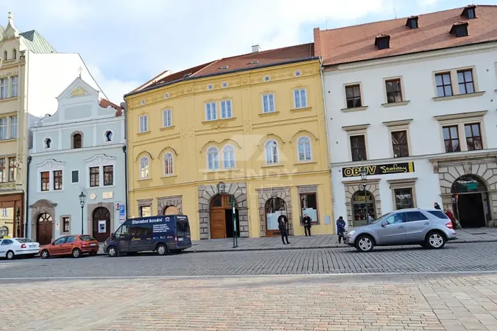 Pronájem bytu 1+kk, Plzeň, náměstí Republiky, 27 m2