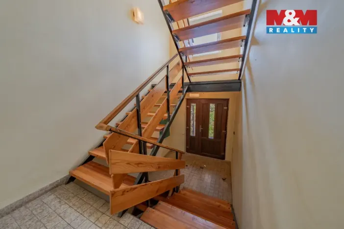 Prodej rodinného domu, Valašské Meziříčí, Družstevní, 230 m2